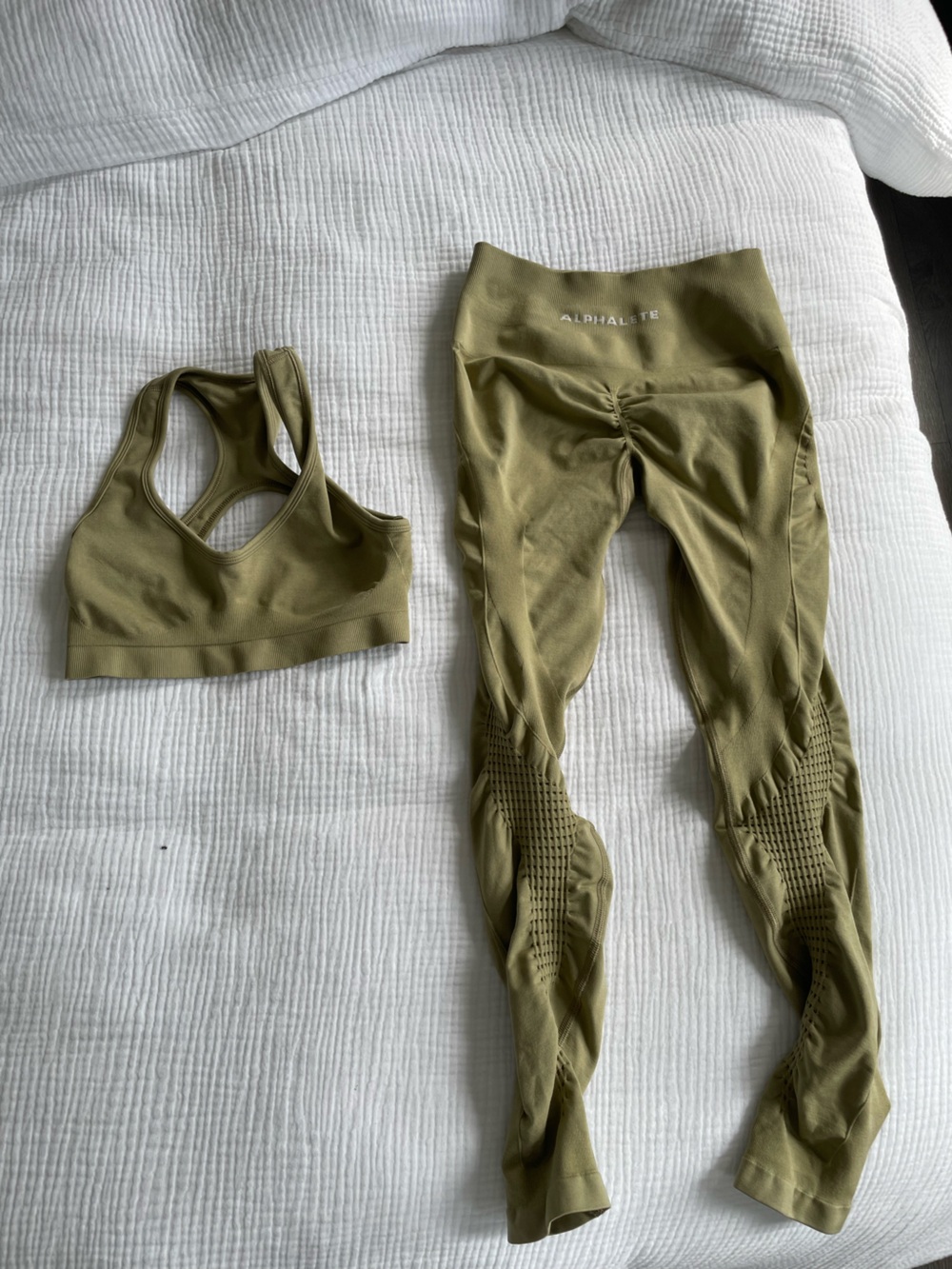 Alphalete Olive Green set